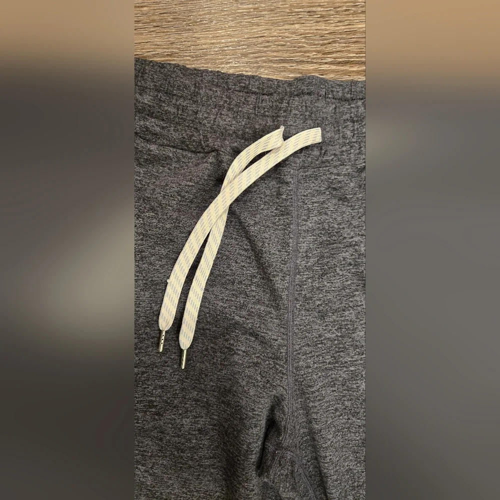 Vuori Performance Jogger Charcoal Heather Size - Picture 5 of 9